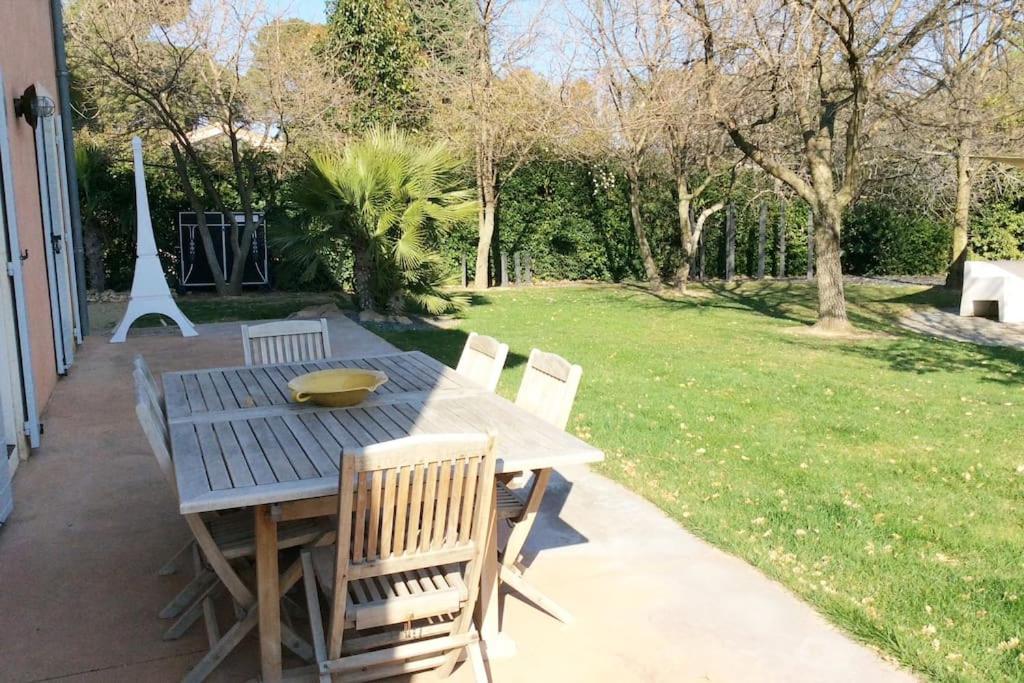 Bastide Languedocienne De Standing - Pezenas Le Clos De L'Amandier Exterior foto